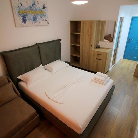 Ortus Rooms Sarande Bagian luar foto