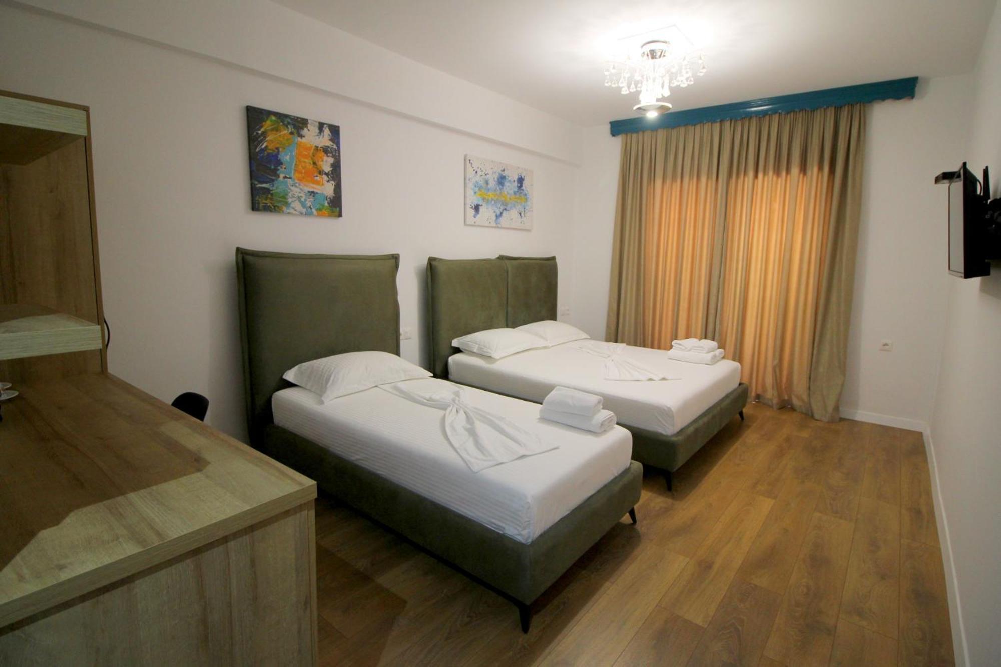Ortus Rooms Sarande Bagian luar foto
