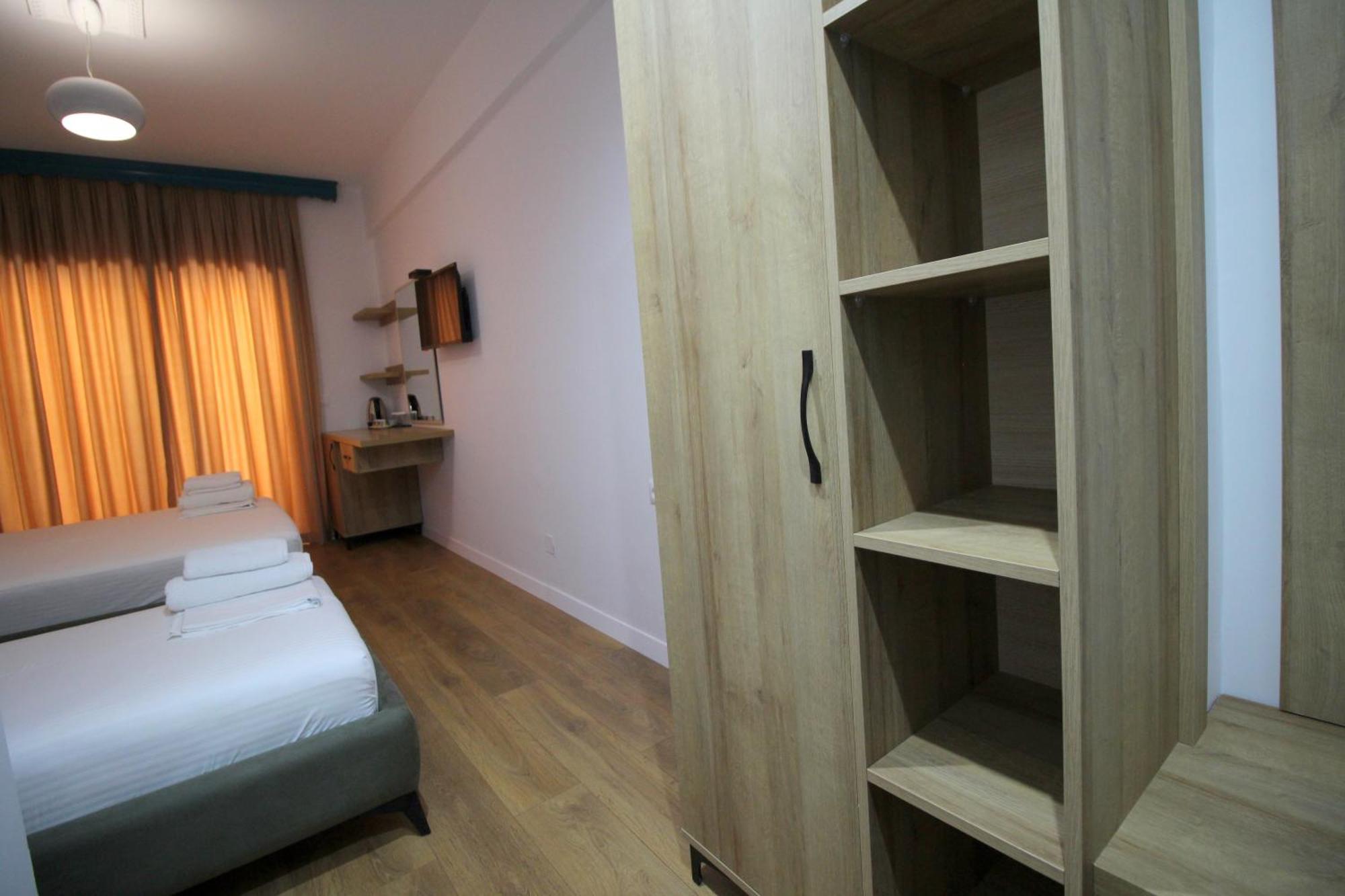 Ortus Rooms Sarande Bagian luar foto