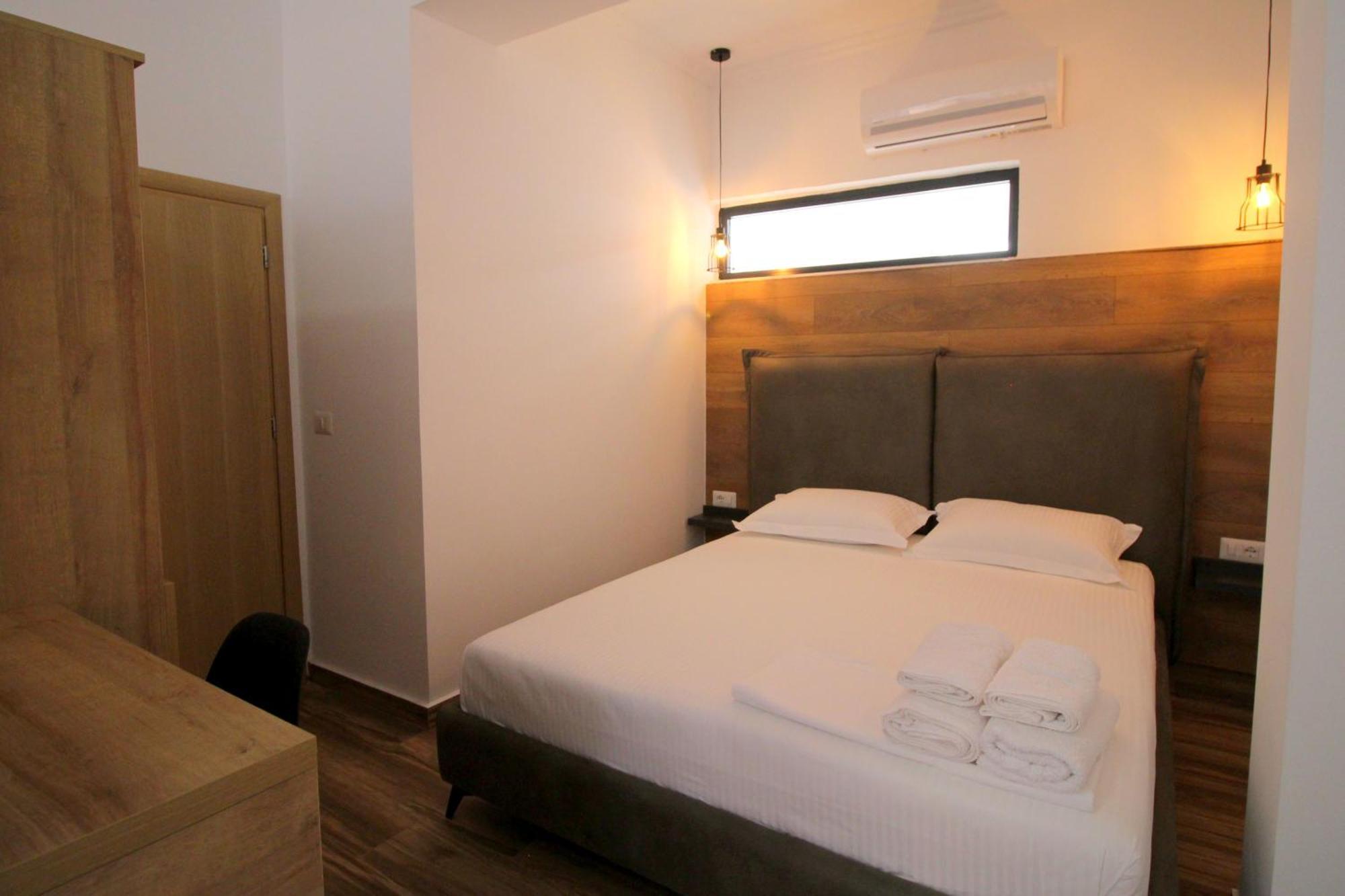 Ortus Rooms Sarande Bagian luar foto