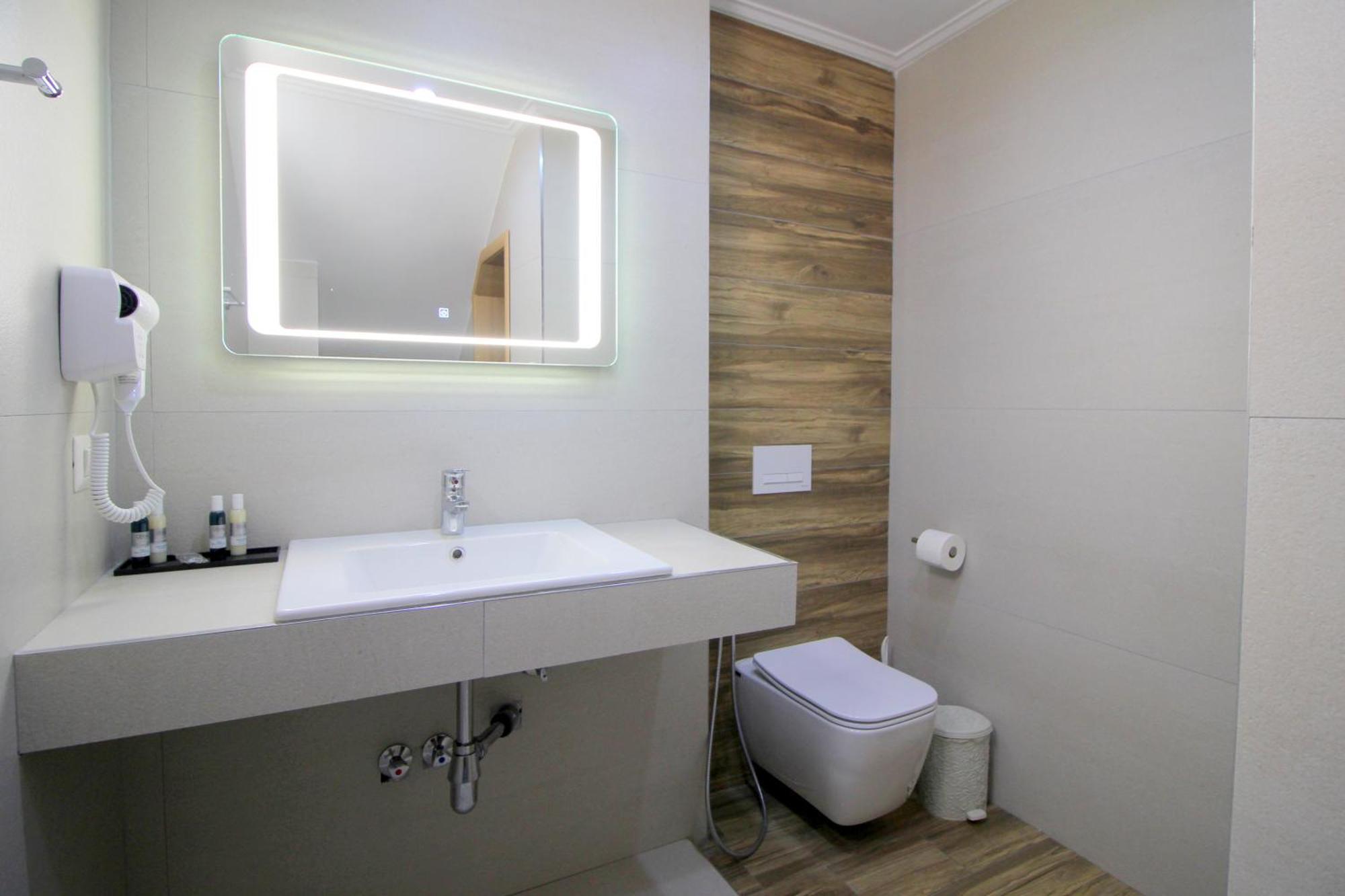 Ortus Rooms Sarande Bagian luar foto