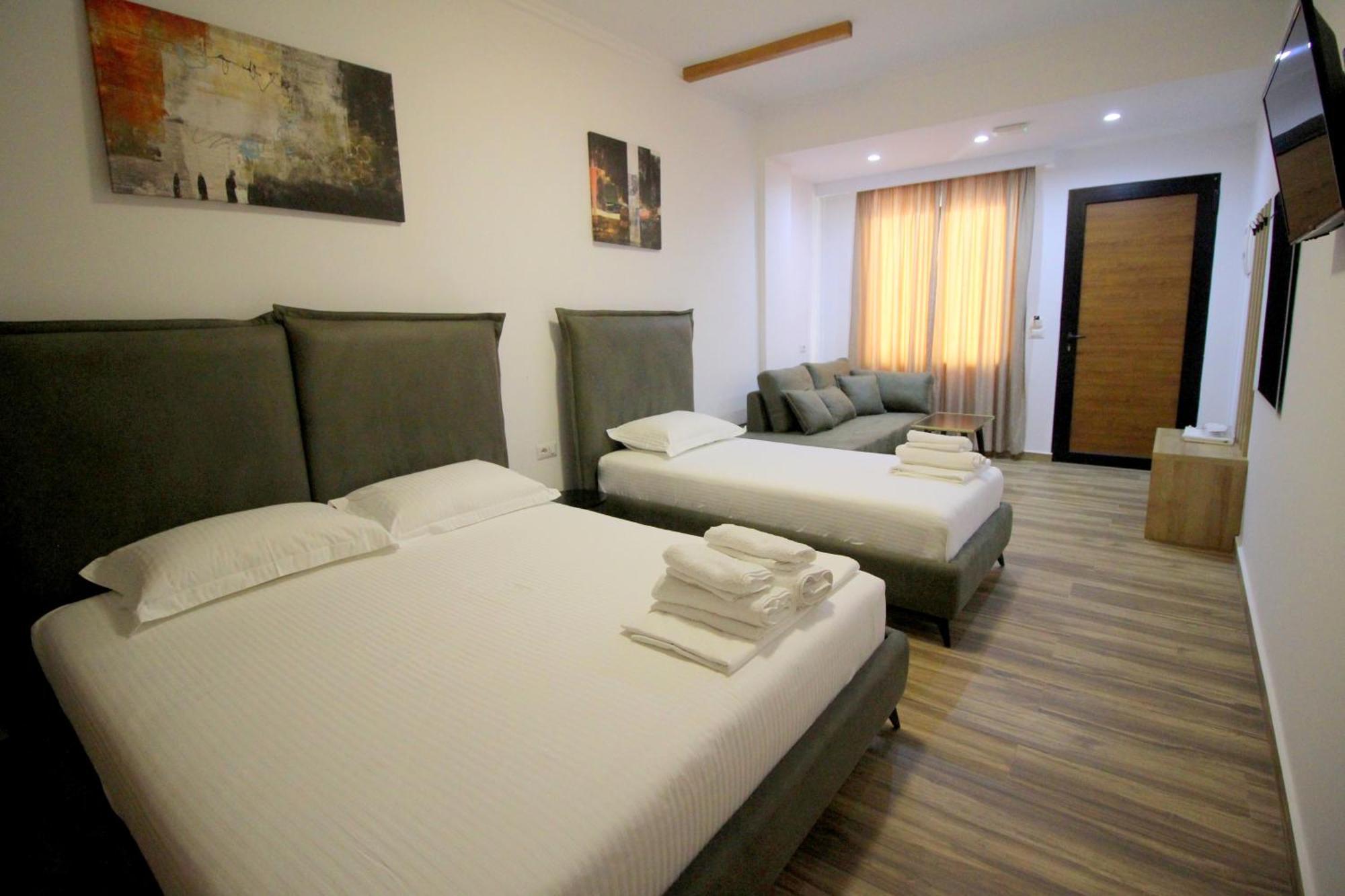 Ortus Rooms Sarande Bagian luar foto